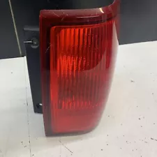 ✌️2003-2006 Lincoln Navigator Right Passenger Side Tail Light