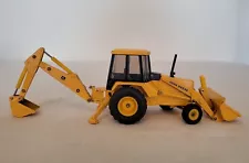 ERTL John Deere 5520 Backhoe Loader (for repair or parts only) READ