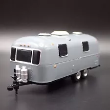 1971 AIRSTREAM LAND YACHT DOUBLE AXLE TRAILER CAMPER 1:64 DIORAMA DIECAST MODEL