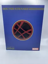 MEZCO ONE:12 DOCTOR STRANGE CLASSIC MARVEL COSTUME