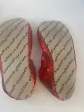 Red Sequin Slippers with Bow, Snoozies, Small, Ruby Slipper, Excellent, PreOwned