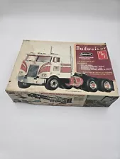 AMT BUDWEISER PETERBILT 352 SEMI TRUCK MODEL KIT 1:25 BOXED T551