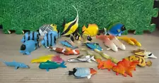 32 X COLLECTABLE VINTAGE FISH / MARINE LIFE TOYS / MODELS - APPROX 2 - 3.5 INCH