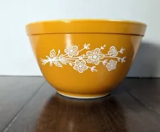 Pyrex Butterfly Gold Nesting Mixing Bowl #401