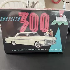 1955 Chrysler 300 unbuilt model car kit buy Mobius models 1/25 scale￼