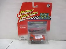 Johnny Lightning Official Pace Cars 1971 Dodge Challenger