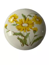 Hickory Hardware English Cozy White Yellow Flower Porcelain Cabinet Knobs 18