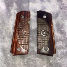 1911 colt defender / Officer grips