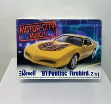 Revell Model Building Set Kit Motor City Muscle 1991 Pontiac Firebird- FOR PARTS