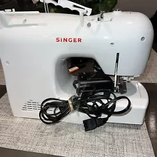 Singer Inspiration 4228 Mechanical Sewing Machine With Foot Pedal Works Well!