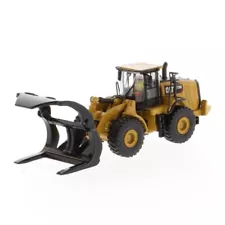 1/87 CAT Caterpillar 972M Wheel Loader w/ Log Fork - HO Series Diecast 85950