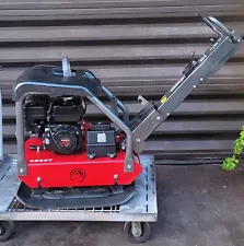 CHICAGO PNEUMATIC MV220 FORWARD & REVERSIBLE PLATE COMPACTOR ~ HONDA~ SHIPS FREE