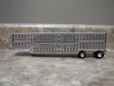 DCP 1/64 Silver White Wilson Spread Axle Cattle Livestock Trailer Pot Farm Toy