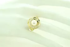 Estate Sale 18k Yellow Gold Baguette Diamond Cocktail Ring 0.25 TCW Size 7.5