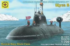 1700 Russian Navy Akula Class Modelist 170077 Plastic Model Kit