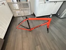 trek road bike frame