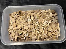 SCRABBLE VINTAGE 2000+ WOOD LETTERS TILES OLD STYLE ENGRAVED