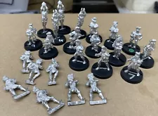 Games Workshop Blood Bowl Elven Union team of 23 miniatures pro-elves