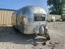 1963 vintage airstream safari travel trailer camper RV project