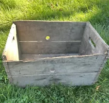 Vintage 1940s? Beer Wood Crate 24 Bottle decorative storage Case