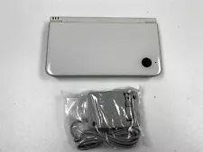 Nintendo Dsi XL/LL White w/ Charger - Yellowed Screens