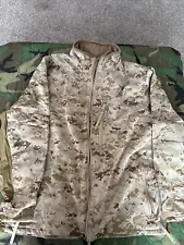 USMC Marine Corps Combat Desert Jacket CDJ 180S MARPAT Cold Weather Medium