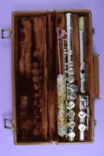 Artley 18-0 Nogales, Arizona Silver Toned Flute Musical Instrument in Tan Case