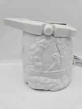 Scentsy Wax Warmer Star Wars Disney Millennium Falcon Han Solo Carbonite NEW