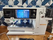 Bernina 880 Sewing/Quilting/Embroidery Machine! Professionally Serviced!