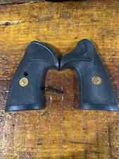 Factory Colt Pachmayr For Colt D frame grip Police Positive Courier Cobra Agent