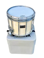 Pearl Championship Marching Snare Drum White 14”