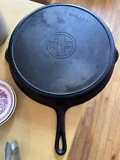 Griswold cast iron skillet Number 14 718 B. Good Condition Seasoned.Circa 1930.