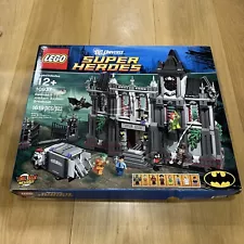 LEGO Batman Arkham Asylum Breakout (10937) NEW - Damaged Box