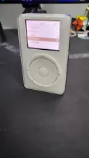 Apple iPod 1st Gen 10GB White W/original Cable And Brick Bundle