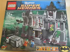 LEGO DC Comics Super Heroes: Batman Arkham Asylum Breakout (10937)