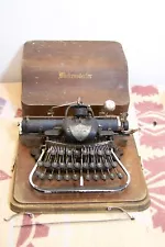 OLD BLICKENSDERFER STAMFORD CONN #7 TYPEWRITER W/ WOOD CASE