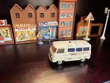 Vintage Corgi Toys Commer 3/4 Ton Chassis Ambulance Die Cast Car