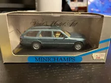 Minichamps 1:43 1991 Mercedes 300 TE Blue..nice!