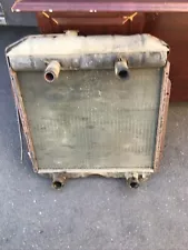 1951-1956 ORIGINAL FORD F- 100 SERIES TRUCK V 8 CYLINDER RADIATOR 0EM Vintage