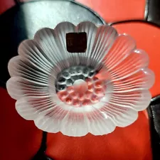 Rene Lalique Anemone Ouverte flower jewelry dish decor frosted glass crystal