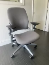 STEELCASE LEAP V2 OFFICE CHAIRS - GRAY