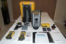 Robotic Total Station Trimble RTS555 5" D 2.4 GHz WLAN with Two Data Collector