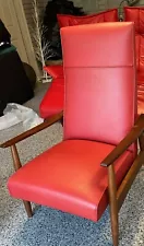 MILO BAUGHMAN RECLINER