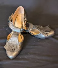 Naturalizer Lia Flats Fringe Pewter 6.5 M 1/2" Heel Round Toe 20s Style Flapper