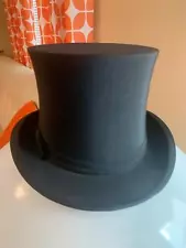 VICTORIAN MEN'S BLACK TOP HAT- COLLAPSIBLE ABRAHAM & STRAUS BROOKLYN 7 1/4