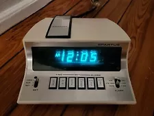 Spartus Space Age/Atomic Alarm Clock 1978 New Old Stock MUST SEE Vintage Green