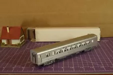 New ListingNIB Lighted Regal Arms HO Scale Passenger train car Life-Like lights up