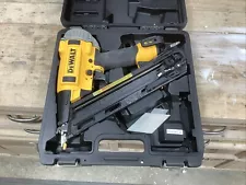 Dewalt DWFP72155 15 Ga. Pneumatic Nail Gun