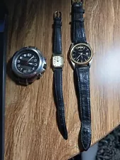 Watches for sale lot of 3 random not tested, Timex , Pulsar, Quartz