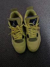 Jordan 4 lightning 9.5